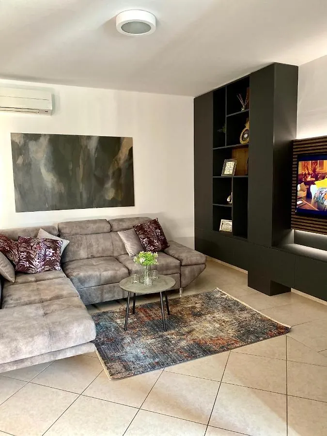 Apartamento Bed&Breakfast Veja's Krk Town Croacia